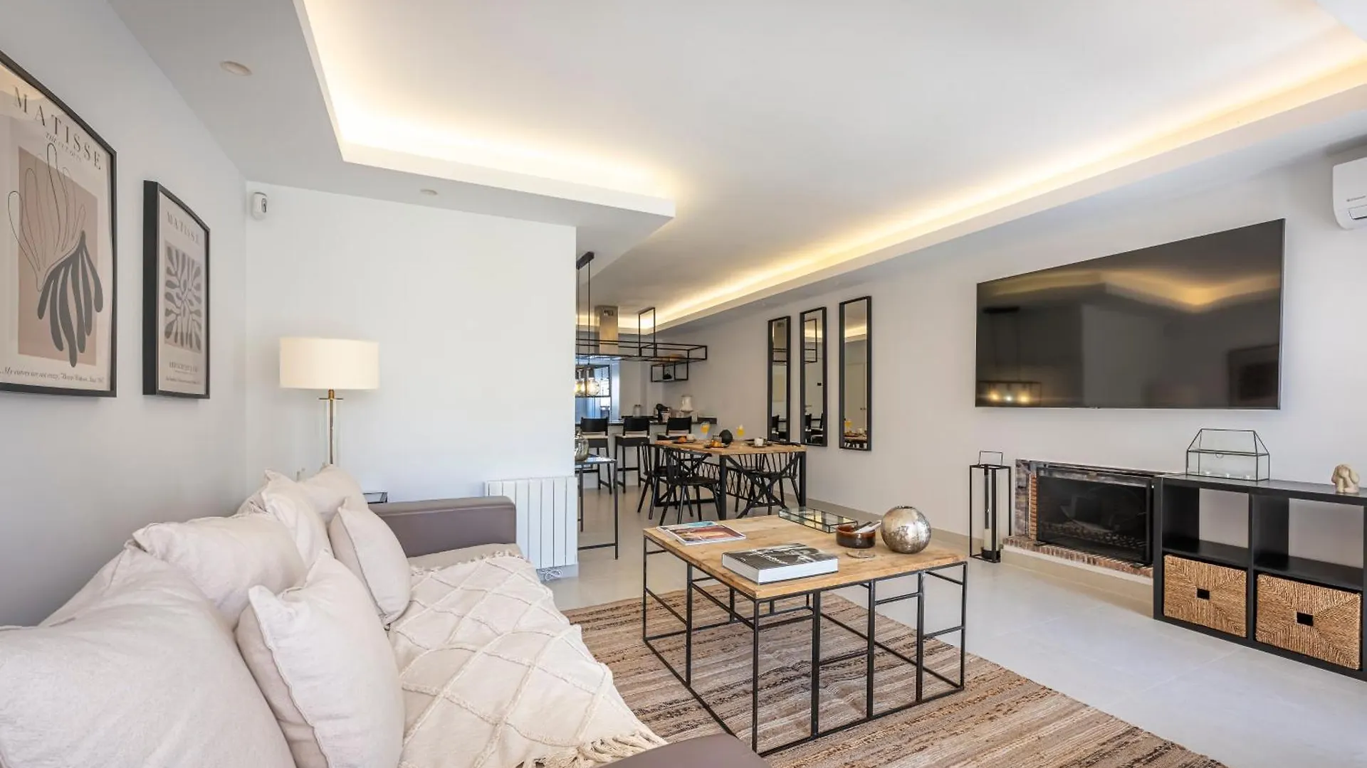 Charming Townhouse With Pool In Nueva Andalucia Villa Marbella
