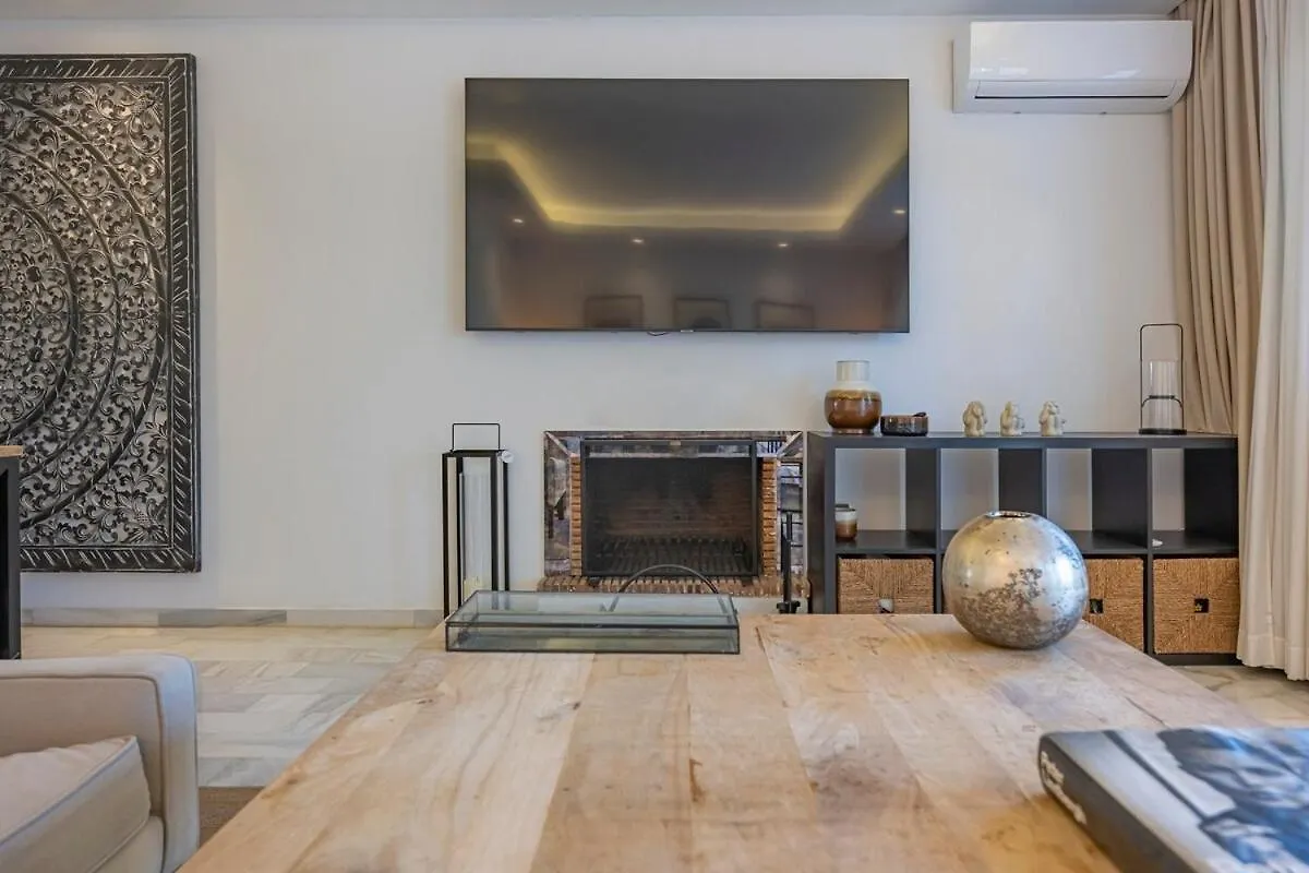 Charming Townhouse With Pool In Nueva Andalucia Villa Marbella