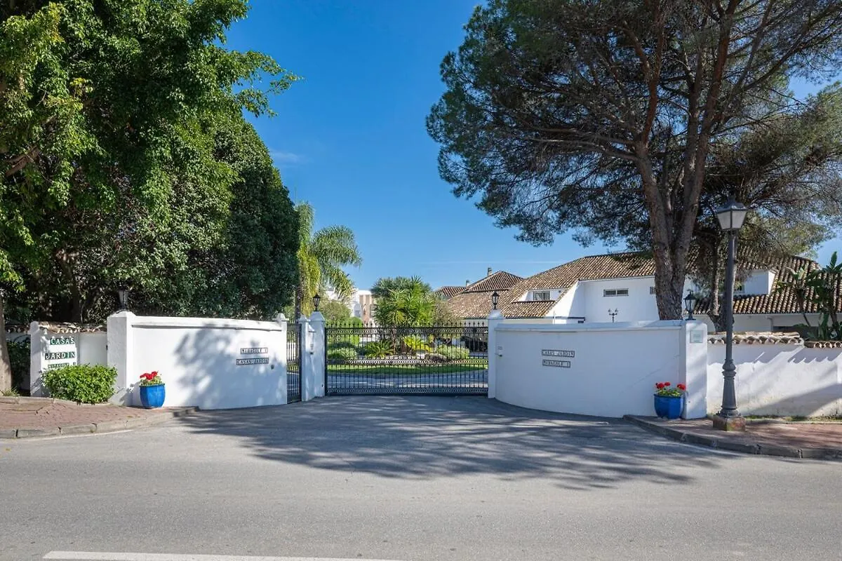 בית נופש הוילה מארבלה Charming Townhouse With Pool In Nueva Andalucia