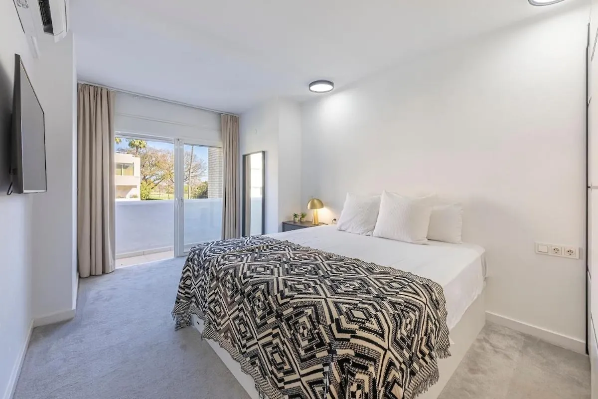 הוילה מארבלה Charming Townhouse With Pool In Nueva Andalucia