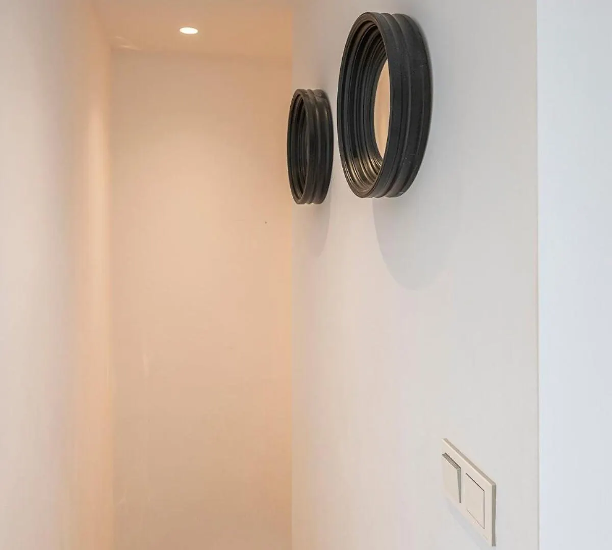 הוילה מארבלה Charming Townhouse With Pool In Nueva Andalucia ספרד