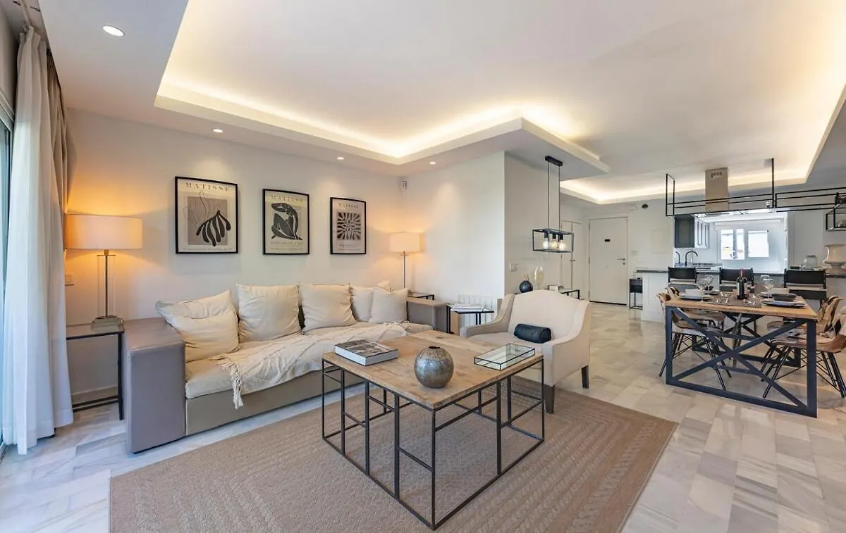 Charming Townhouse With Pool In Nueva Andalucia Villa Marbella