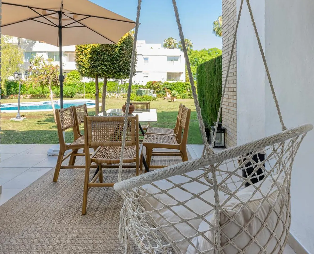 בית נופש הוילה מארבלה Charming Townhouse With Pool In Nueva Andalucia