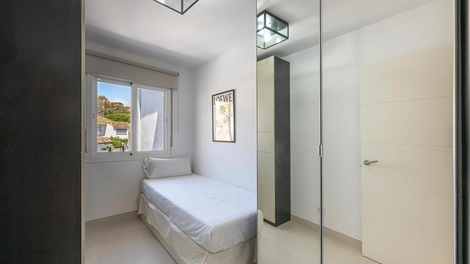 הוילה מארבלה Charming Townhouse With Pool In Nueva Andalucia 0*,
